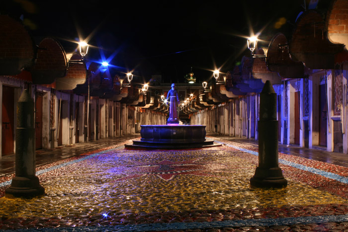 Mercado del Parián de noche