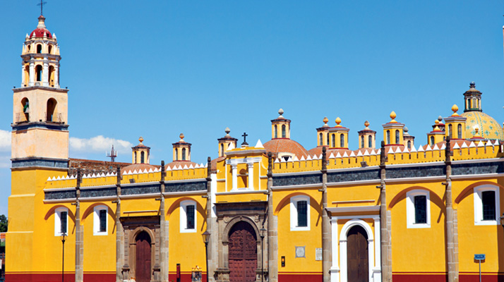 San Pedro Cholula | Iglesias y Gran Pirámide | México